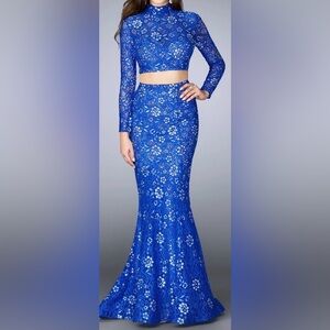 La Femme Two-Piece High-Neck Lace Prom Dress 6 NWT